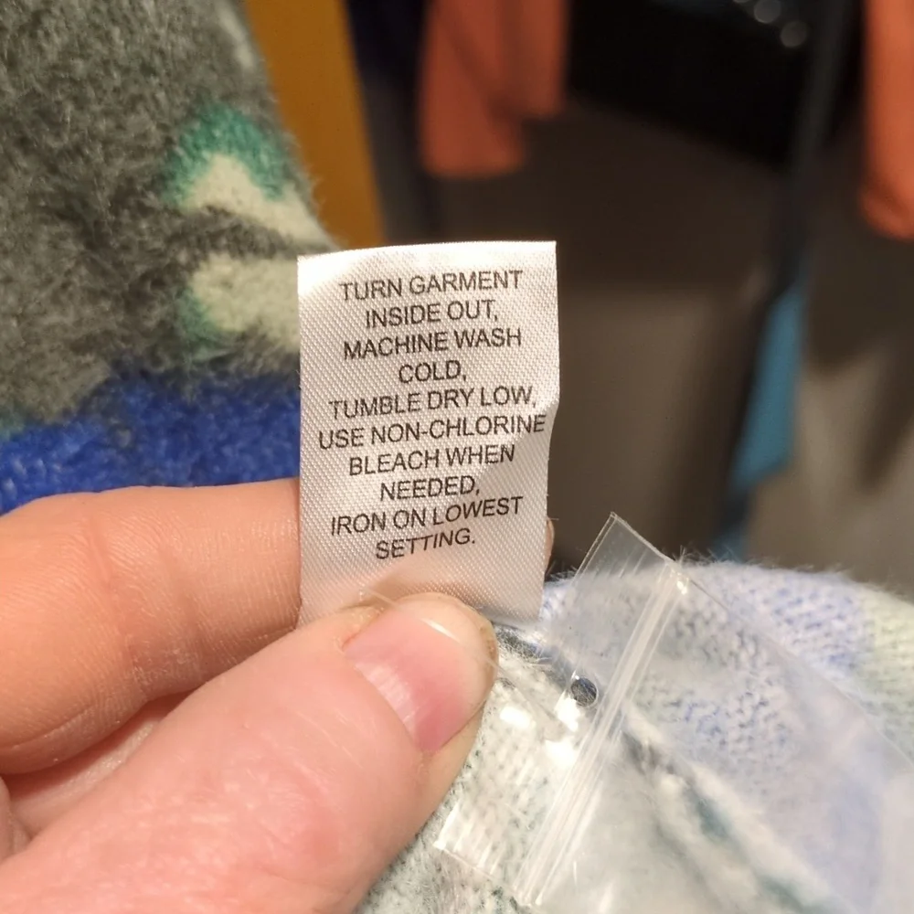 NWT PacSun Eyelash Polo Sweater - Perfect for Adding a Super Soft Pop of Color - Picture 12 of 14